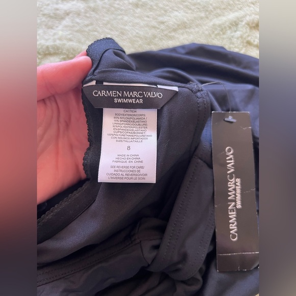 Carmen Marc Valvo Swim Twisted Tides One Shoulder Cut Out One Piece, size 8 NWT! - Picture 8 of 11